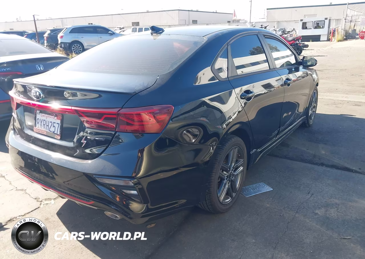 2021 Kia Forte Gt-Line VIN:3KPF34AD6ME391713 - 4