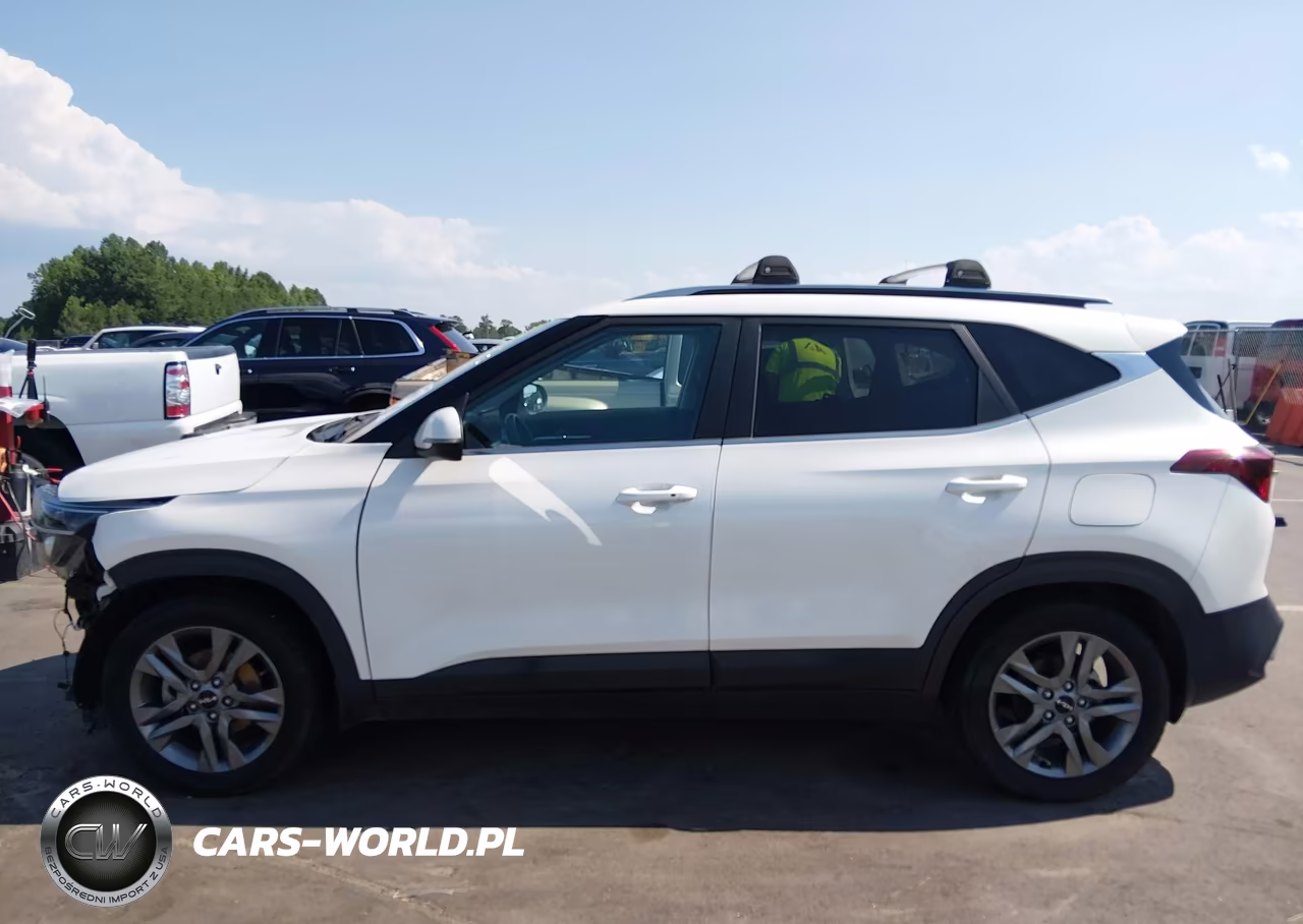 2023 Kia Seltos S VIN:KNDEU2AA3P7464737 - 15