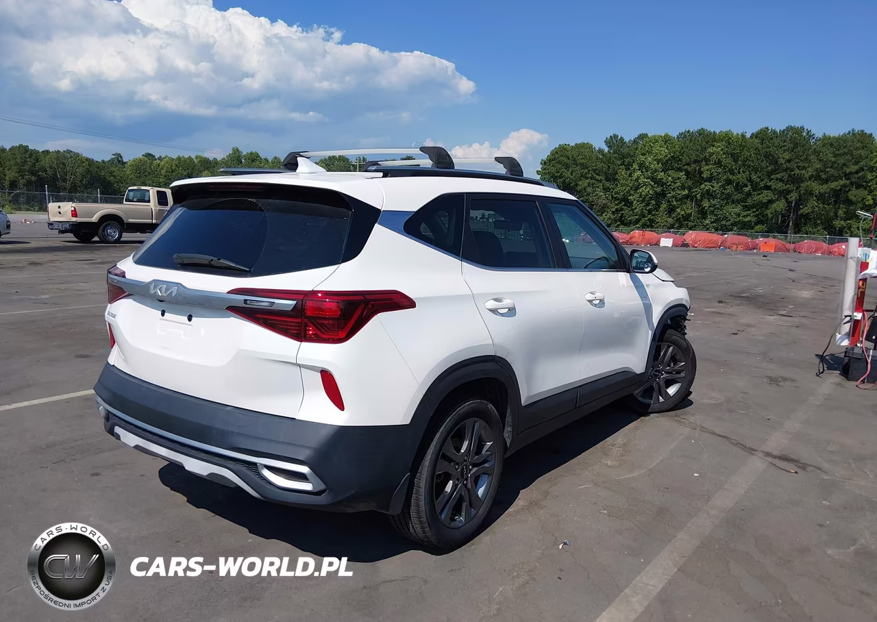 2023 Kia Seltos S VIN:KNDEU2AA3P7464737 - 4