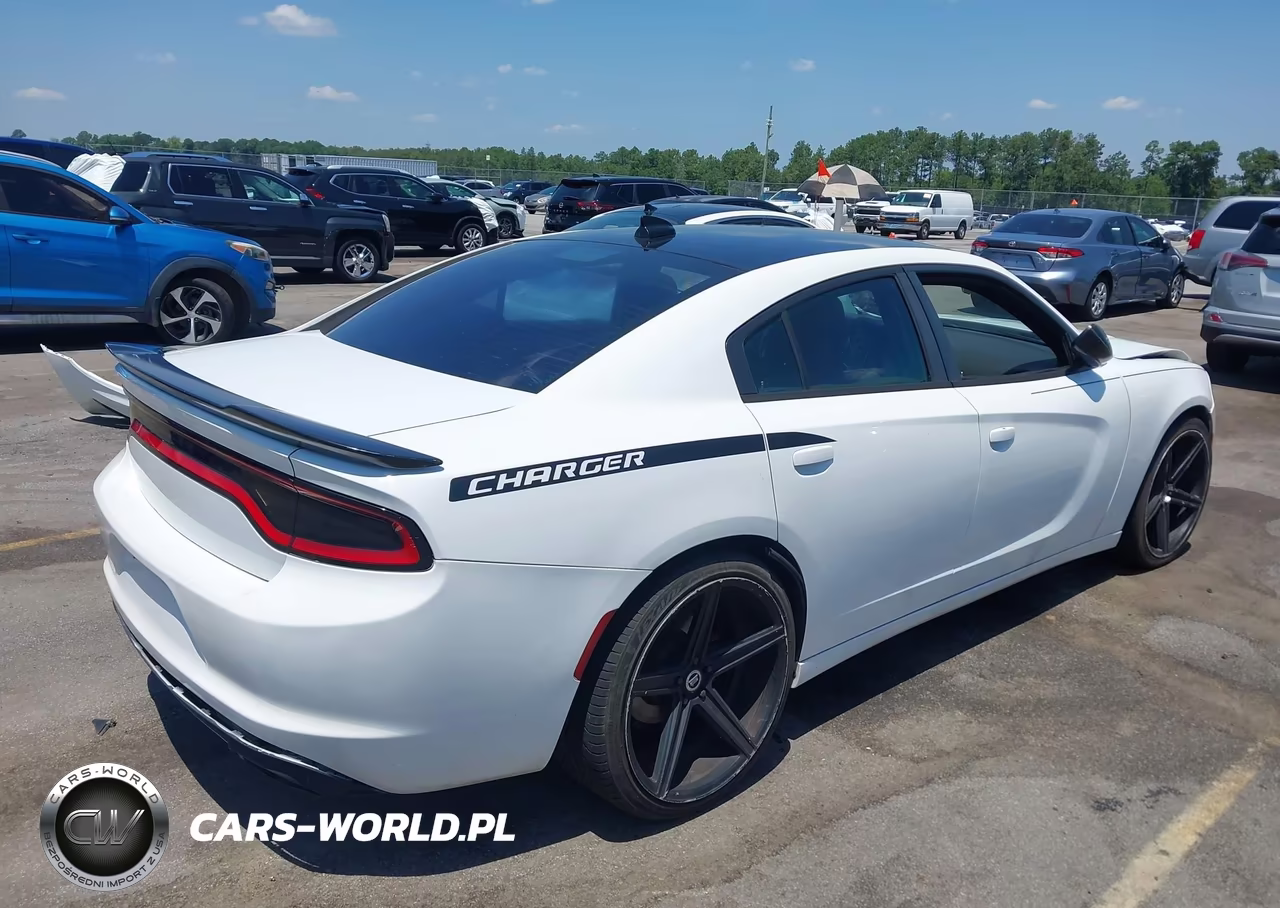 2016 Dodge Charger Sxt VIN:2C3CDXHG8GH187235 - 4
