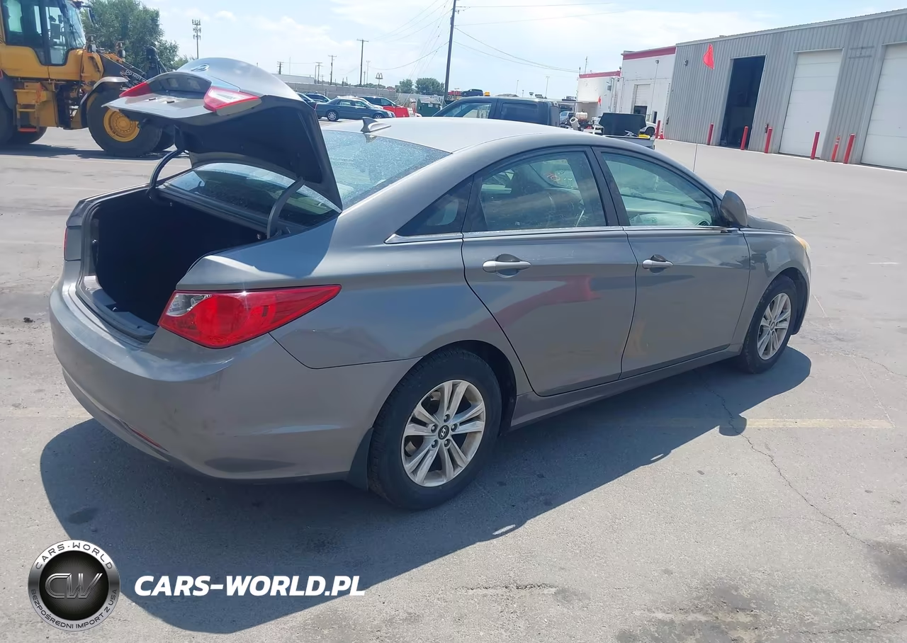 2013 Hyundai Sonata Gls VIN:5NPEB4ACXDH613123 - 4
