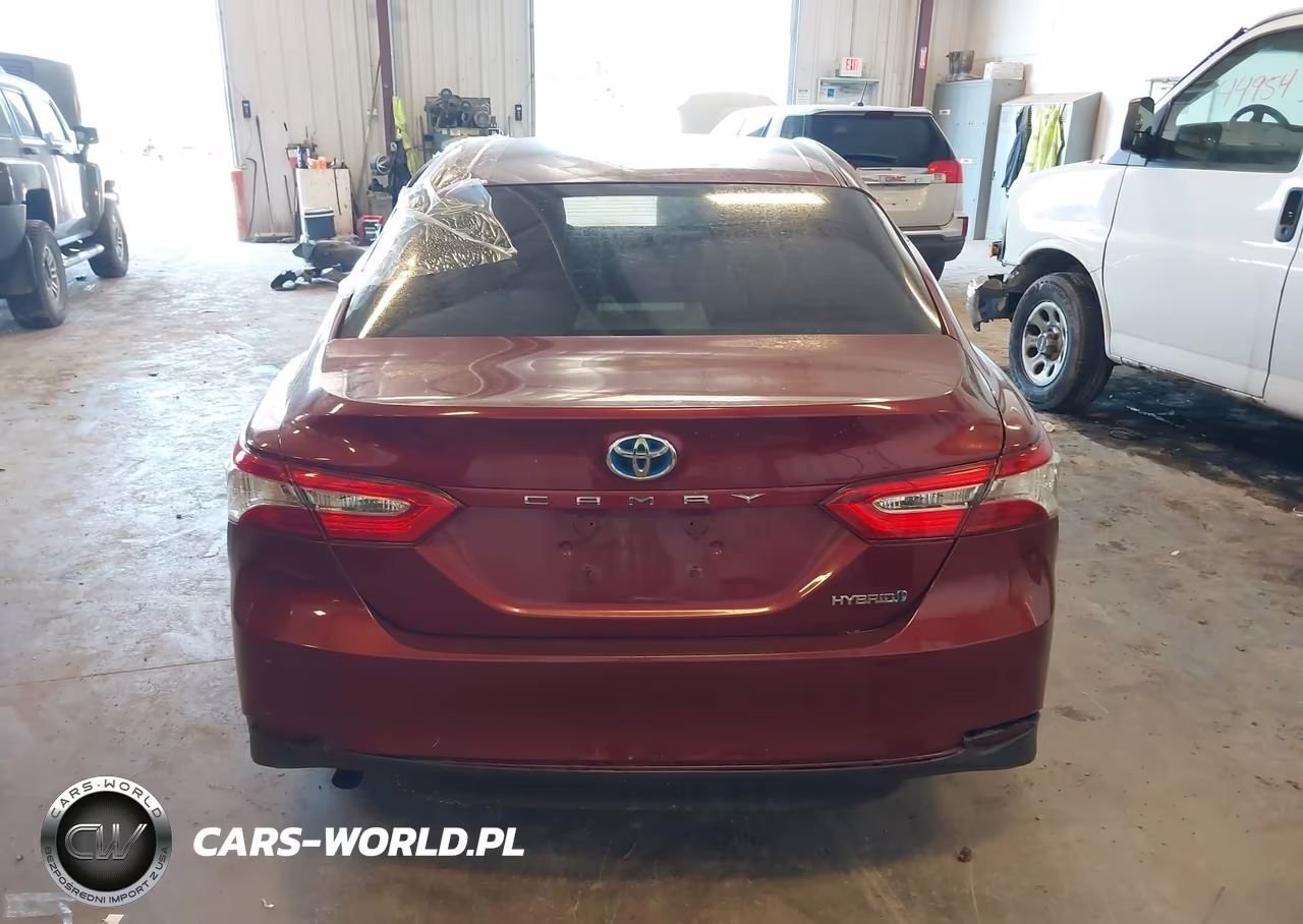 2018 Toyota Camry Hybrid Le VIN:4T1B31HK1JU505711 - 16