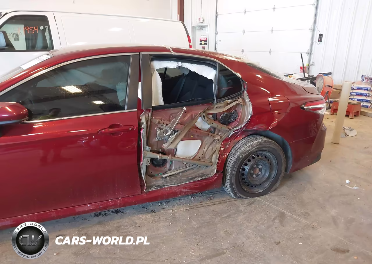 2018 Toyota Camry Hybrid Le VIN:4T1B31HK1JU505711 - 6