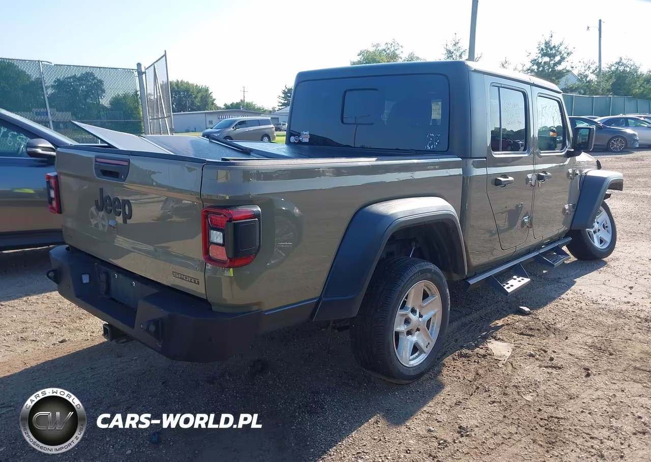 2020 Jeep Gladiator Sport S 4X4 VIN:1C6HJTAG3LL165550 - 4