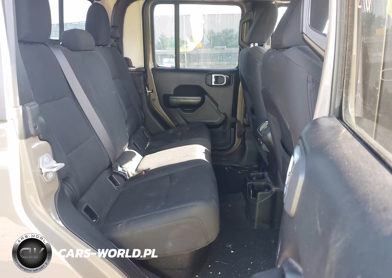 2020 Jeep Gladiator Sport S 4X4 VIN:1C6HJTAG3LL165550 - 8