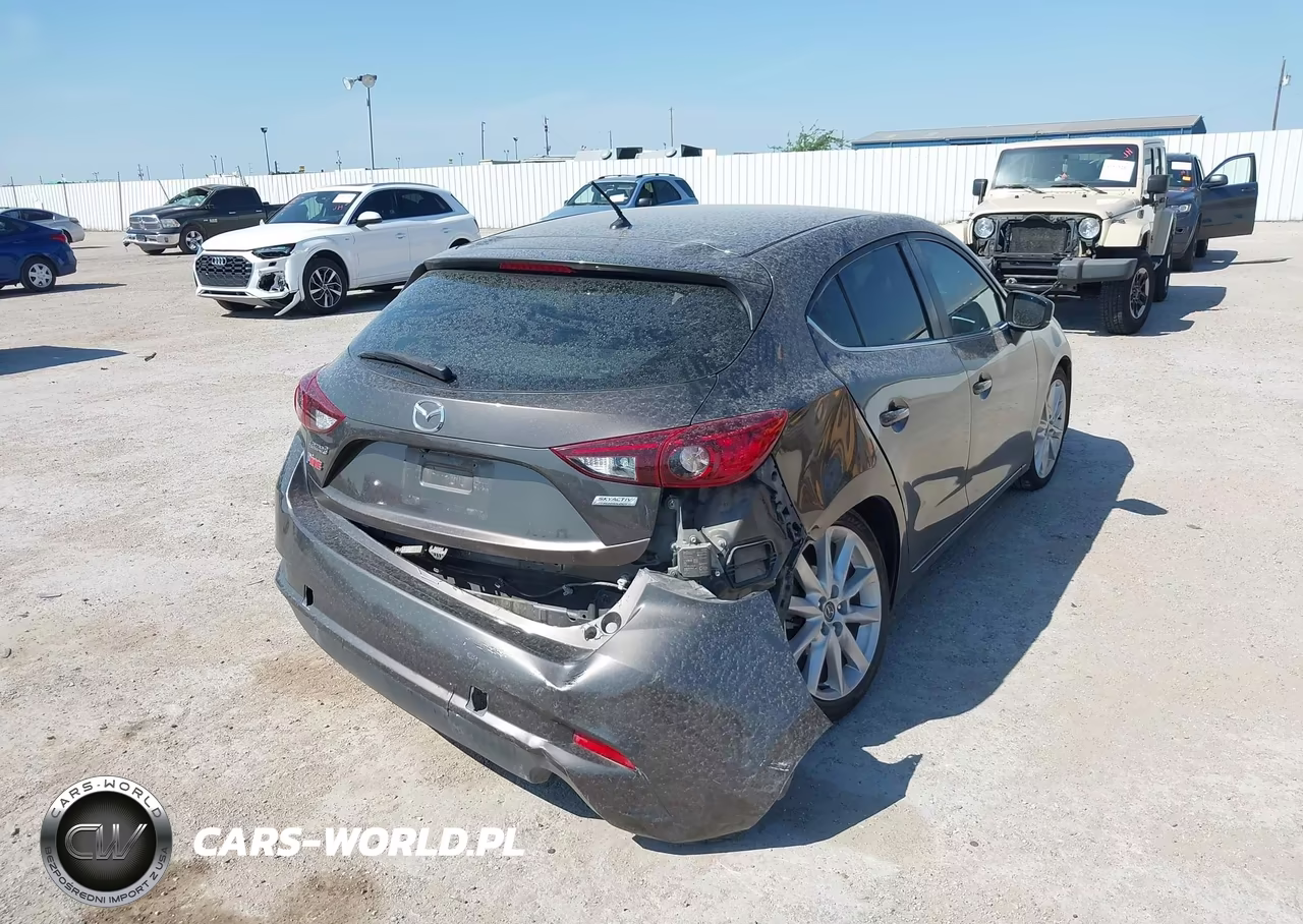 2017 Mazda Mazda3 Touring VIN:3MZBN1L78HM135175 - 4