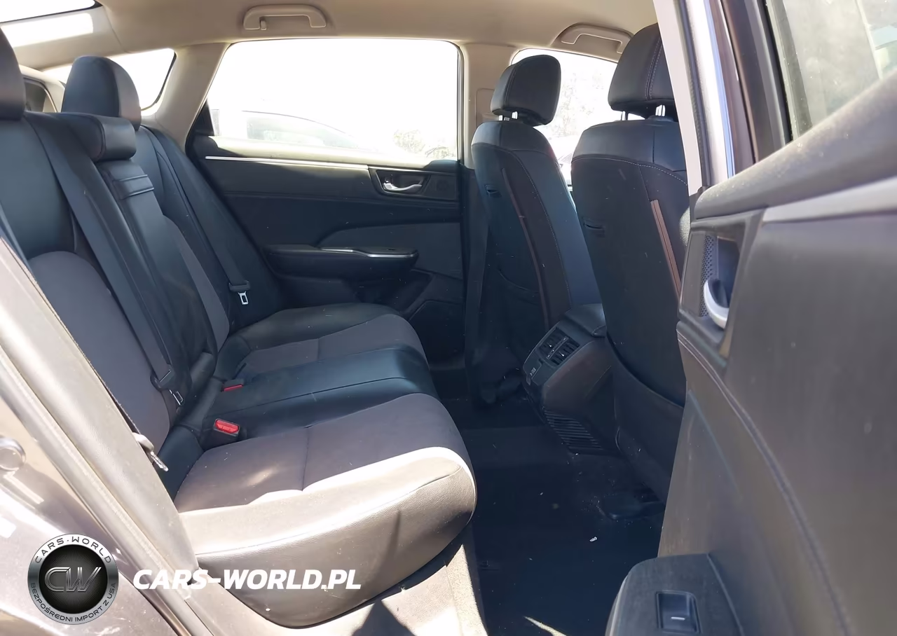 2018 Honda Clarity Plug-In Hybrid VIN:JHMZC5F19JC002727 - 8