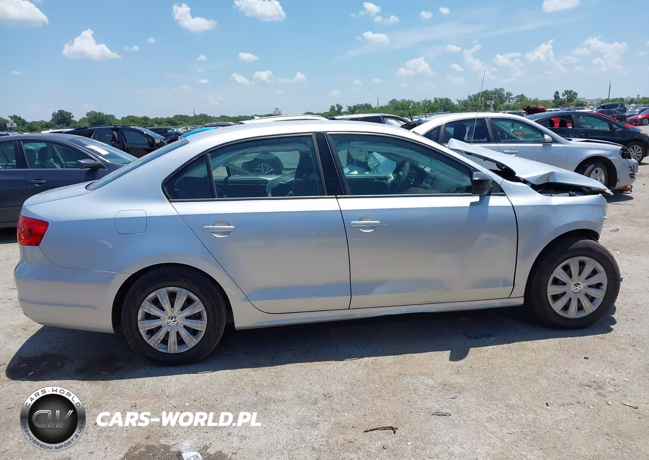 2014 Volkswagen Jetta 2.0L S VIN:3VW2K7AJ3EM257500 - 13