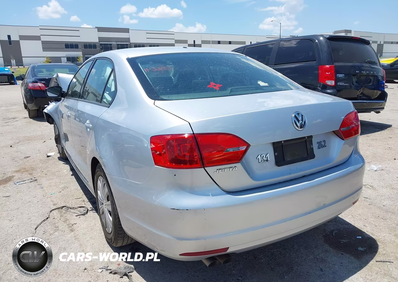 2014 Volkswagen Jetta 2.0L S VIN:3VW2K7AJ3EM257500 - 3