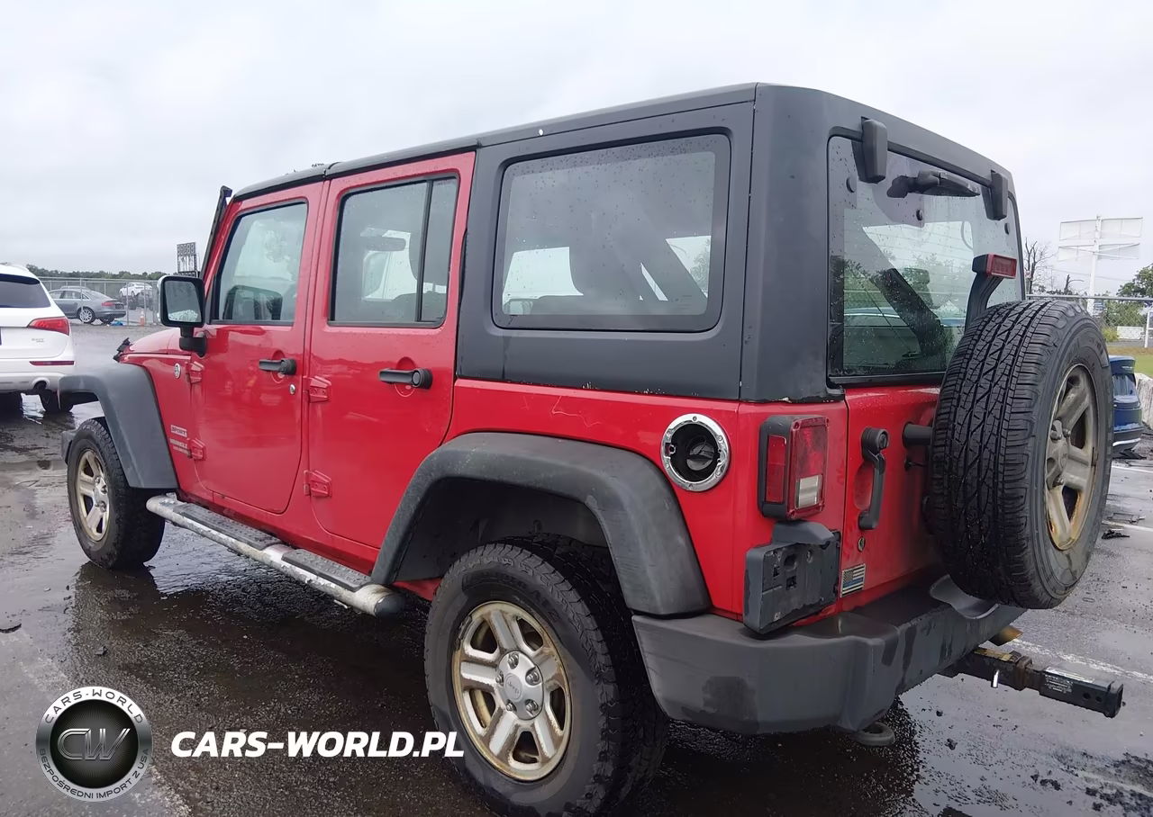2012 Jeep Wrangler Unlimited Sport VIN:1C4BJWDG3CL196759 - 3