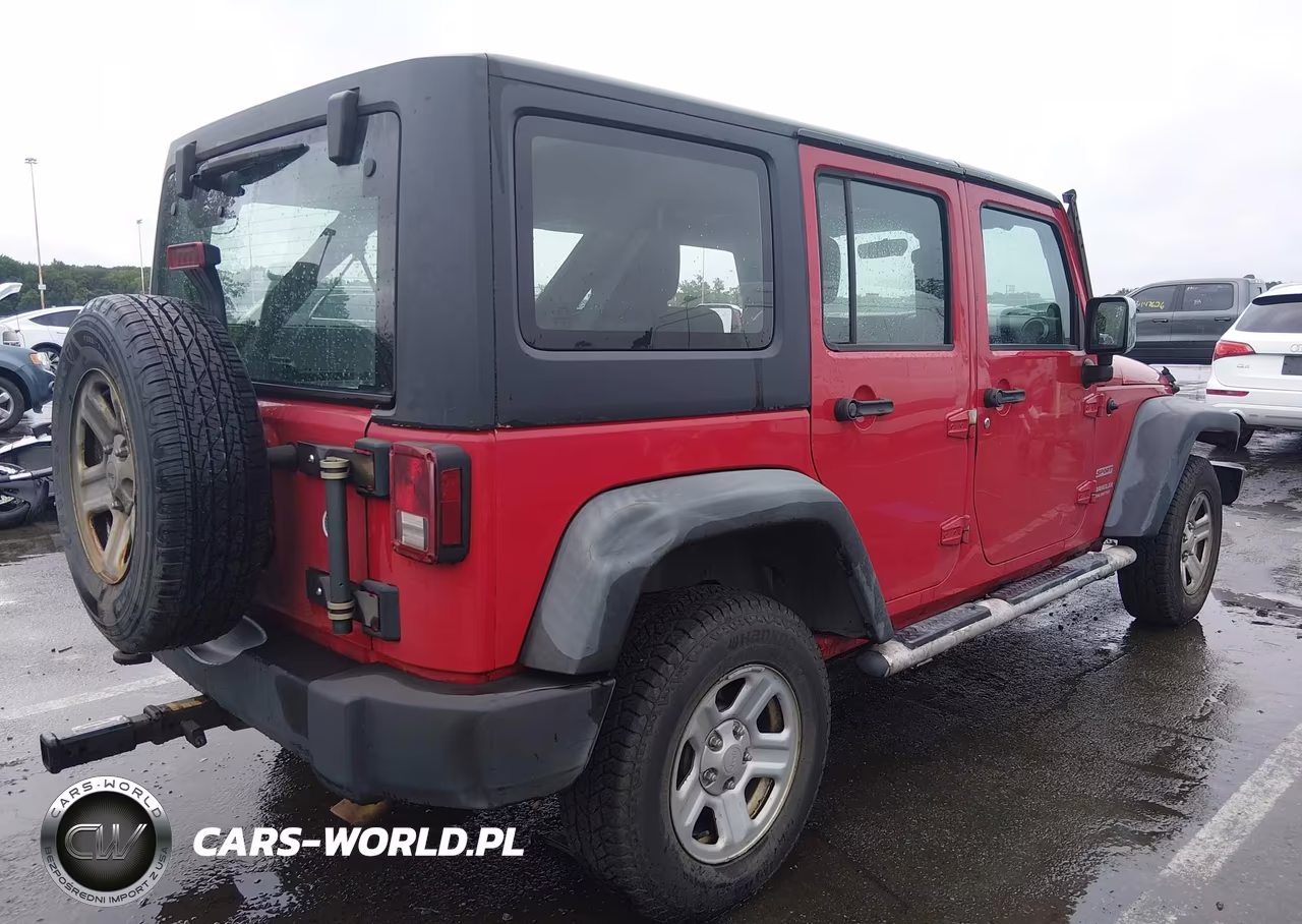 2012 Jeep Wrangler Unlimited Sport VIN:1C4BJWDG3CL196759 - 4