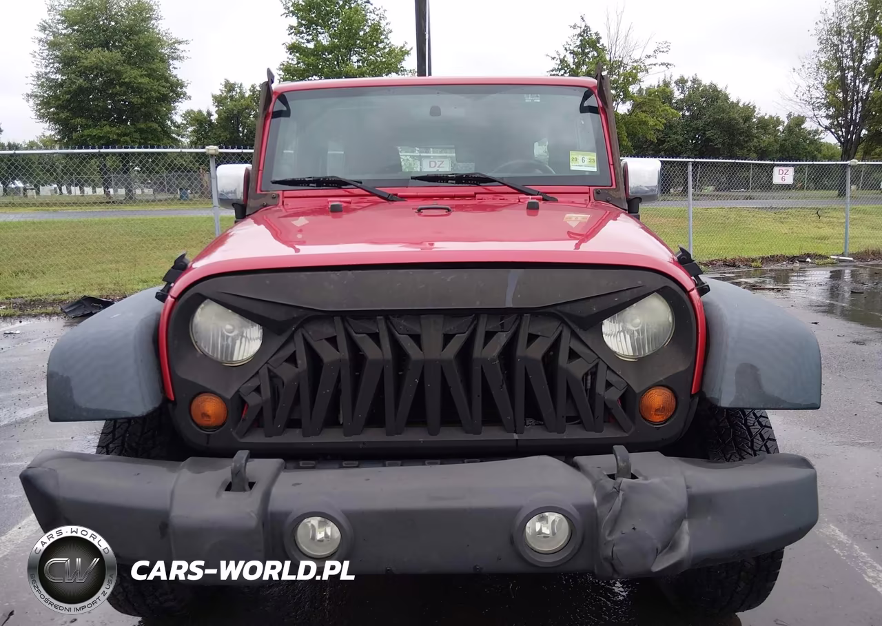 2012 Jeep Wrangler Unlimited Sport VIN:1C4BJWDG3CL196759 - 6