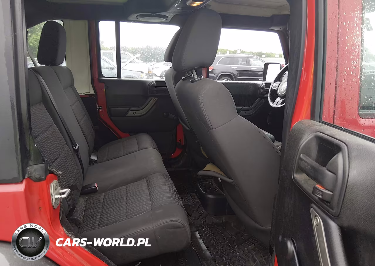2012 Jeep Wrangler Unlimited Sport VIN:1C4BJWDG3CL196759 - 8