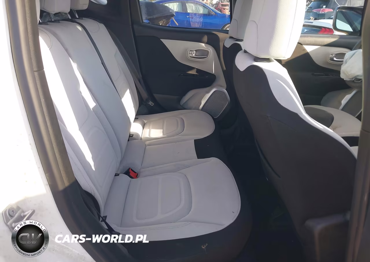 2018 Jeep Renegade Latitude Fwd VIN:ZACCJABBXJPH63119 - 8