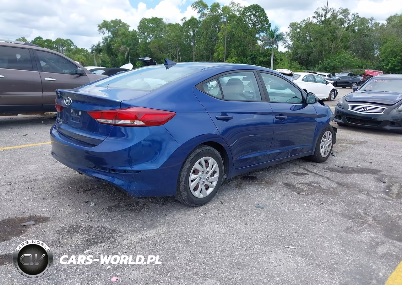 2017 Hyundai Elantra Se VIN:5NPD74LFXHH166447 - 4