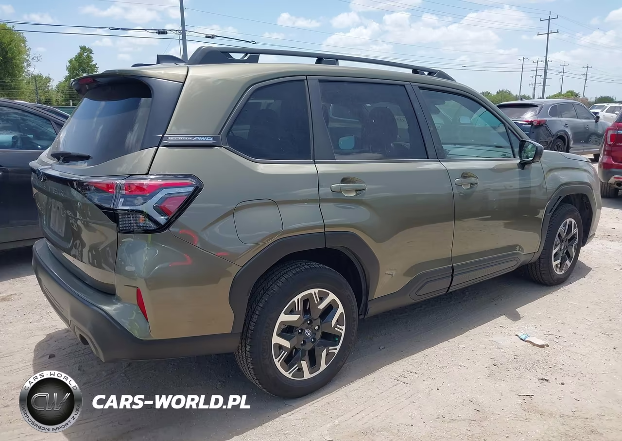 2025 Subaru Forester Premium VIN:JF2SLDDC5SH612079 - 4