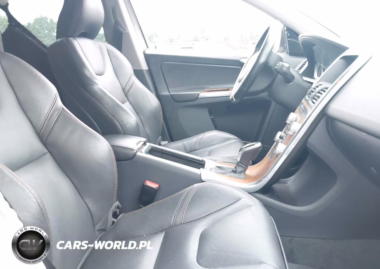 2017 Volvo Xc60 T5 Inscription VIN:YV440MRU6H2000435 - 5