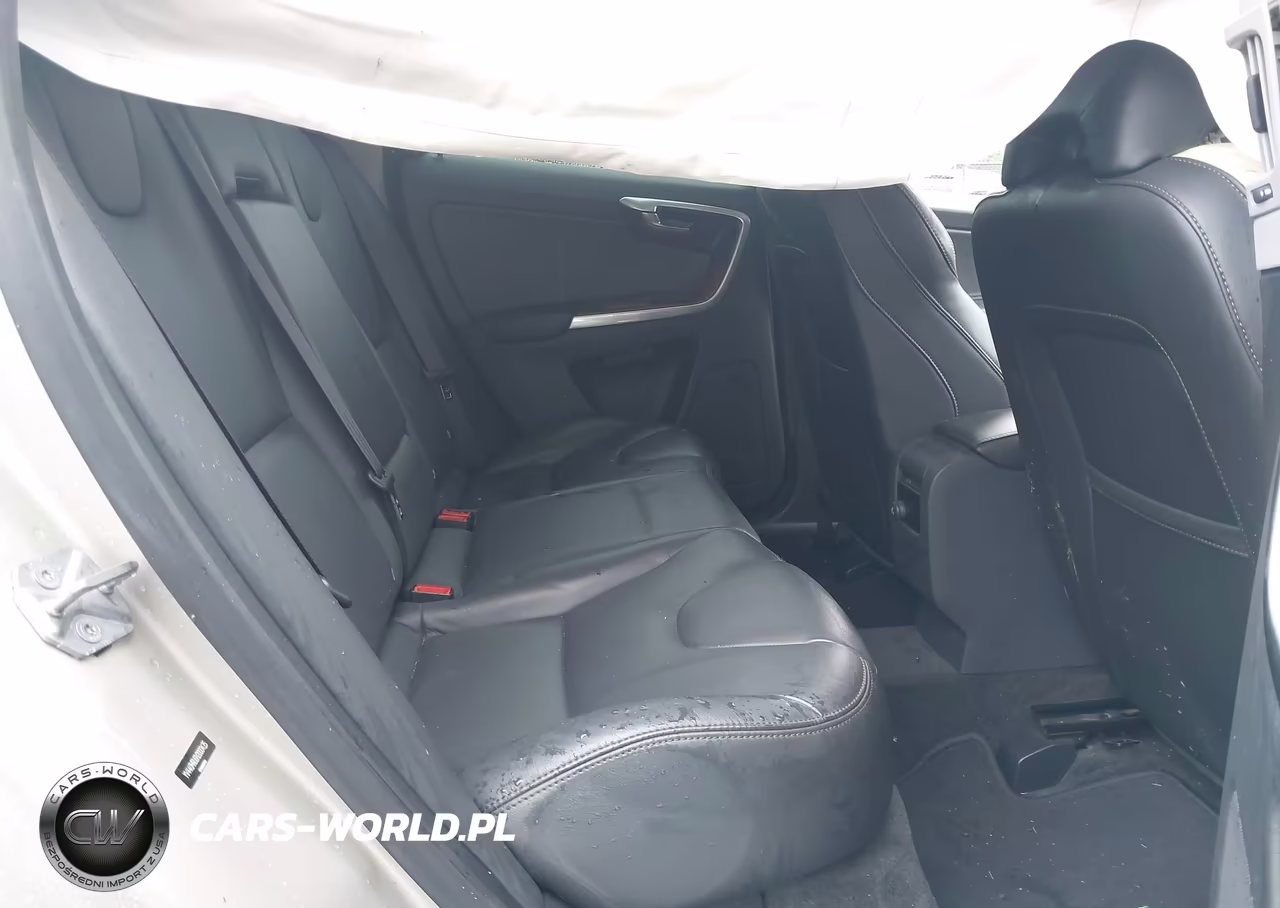 2017 Volvo Xc60 T5 Inscription VIN:YV440MRU6H2000435 - 8