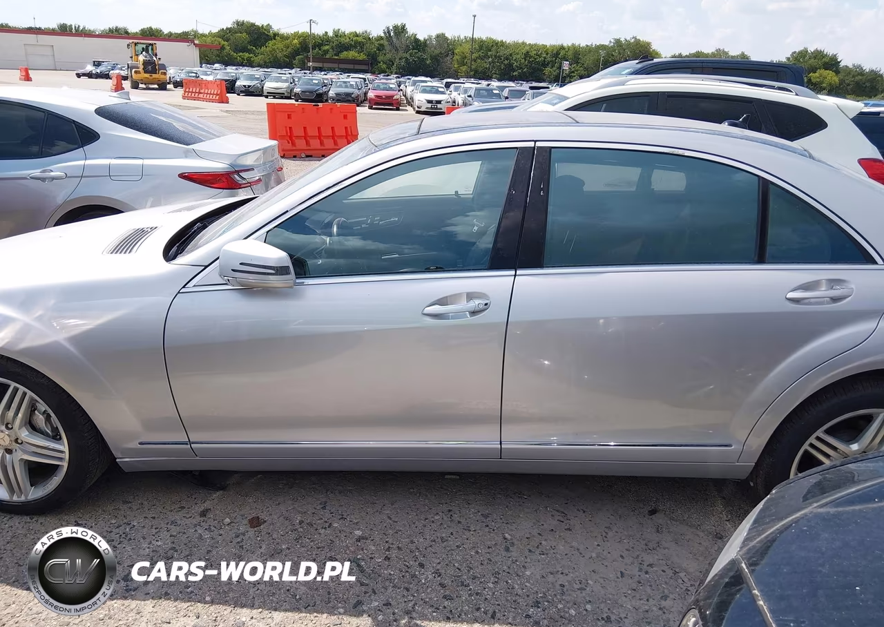 2013 Mercedes-Benz S 550 VIN:WDDNG7DB1DA519876 - 14