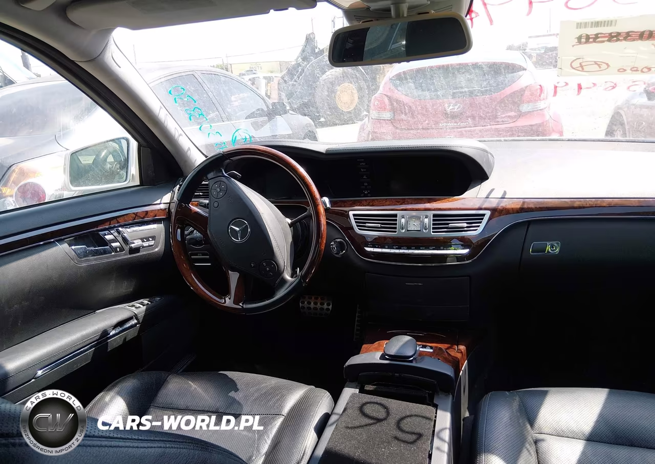 2013 Mercedes-Benz S 550 VIN:WDDNG7DB1DA519876 - 17