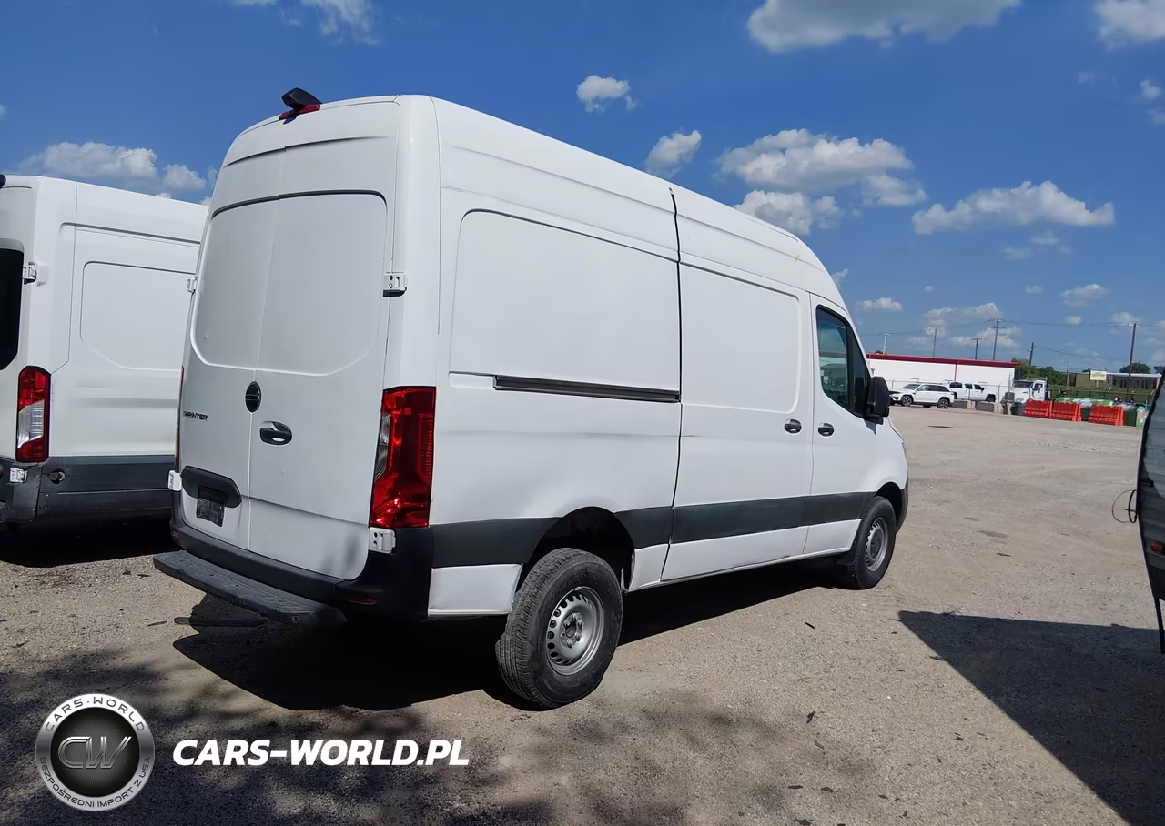 2021 Freightliner Sprinter 2500 Standard Roof I4 VIN:W2Y40BHY2MT062171 - 4