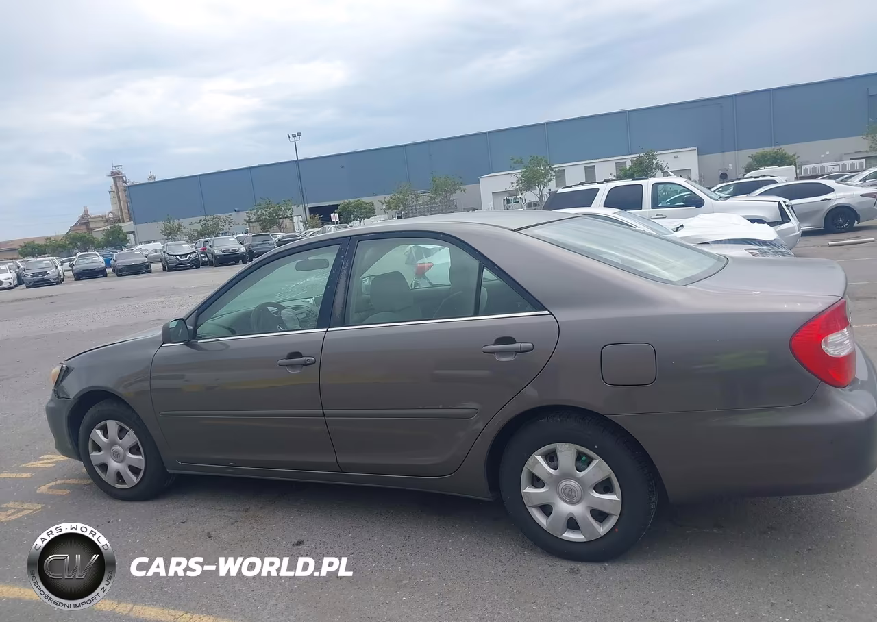 2003 Toyota Camry Le VIN:4T1BE32K63U648784 - 14