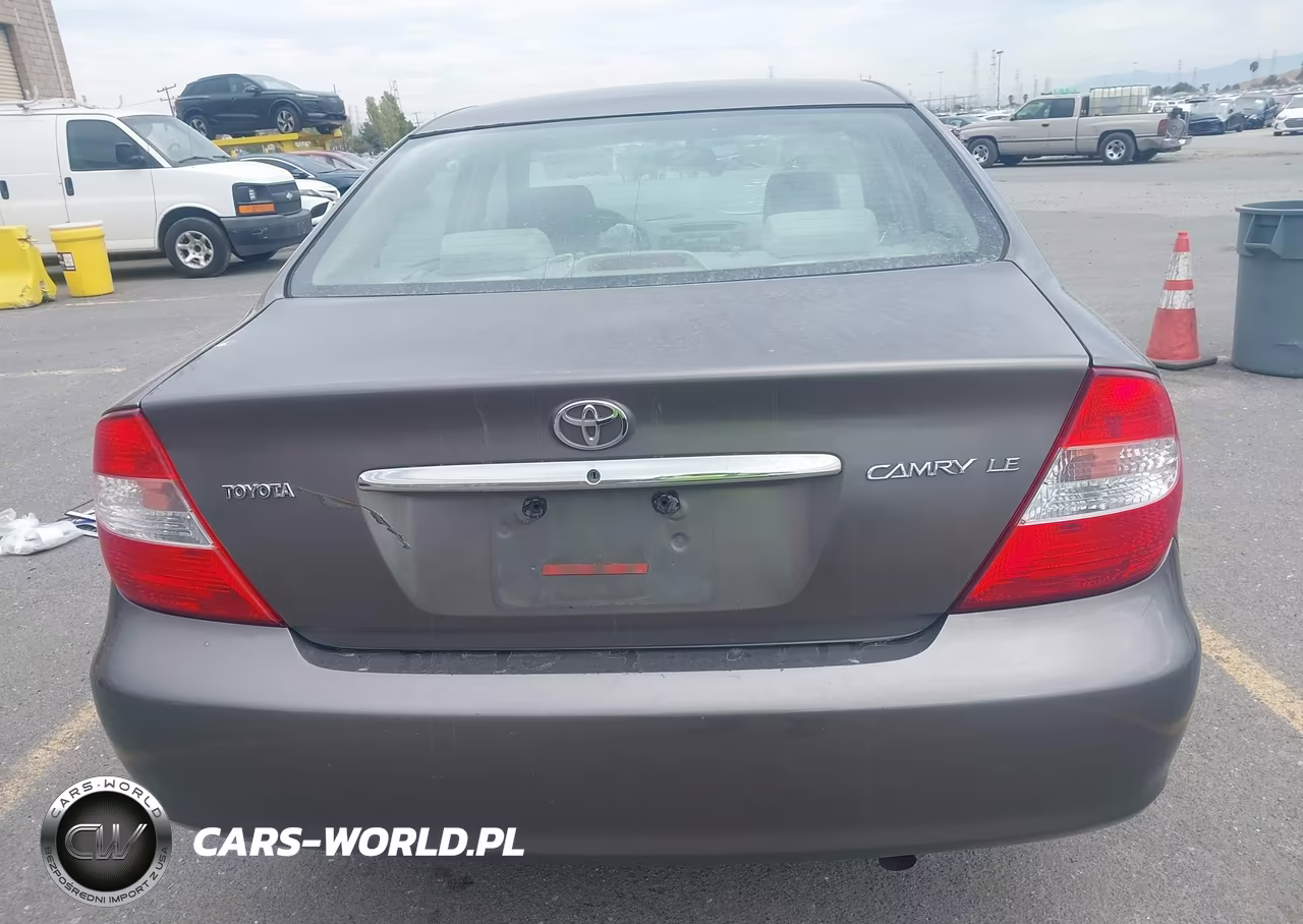 2003 Toyota Camry Le VIN:4T1BE32K63U648784 - 16
