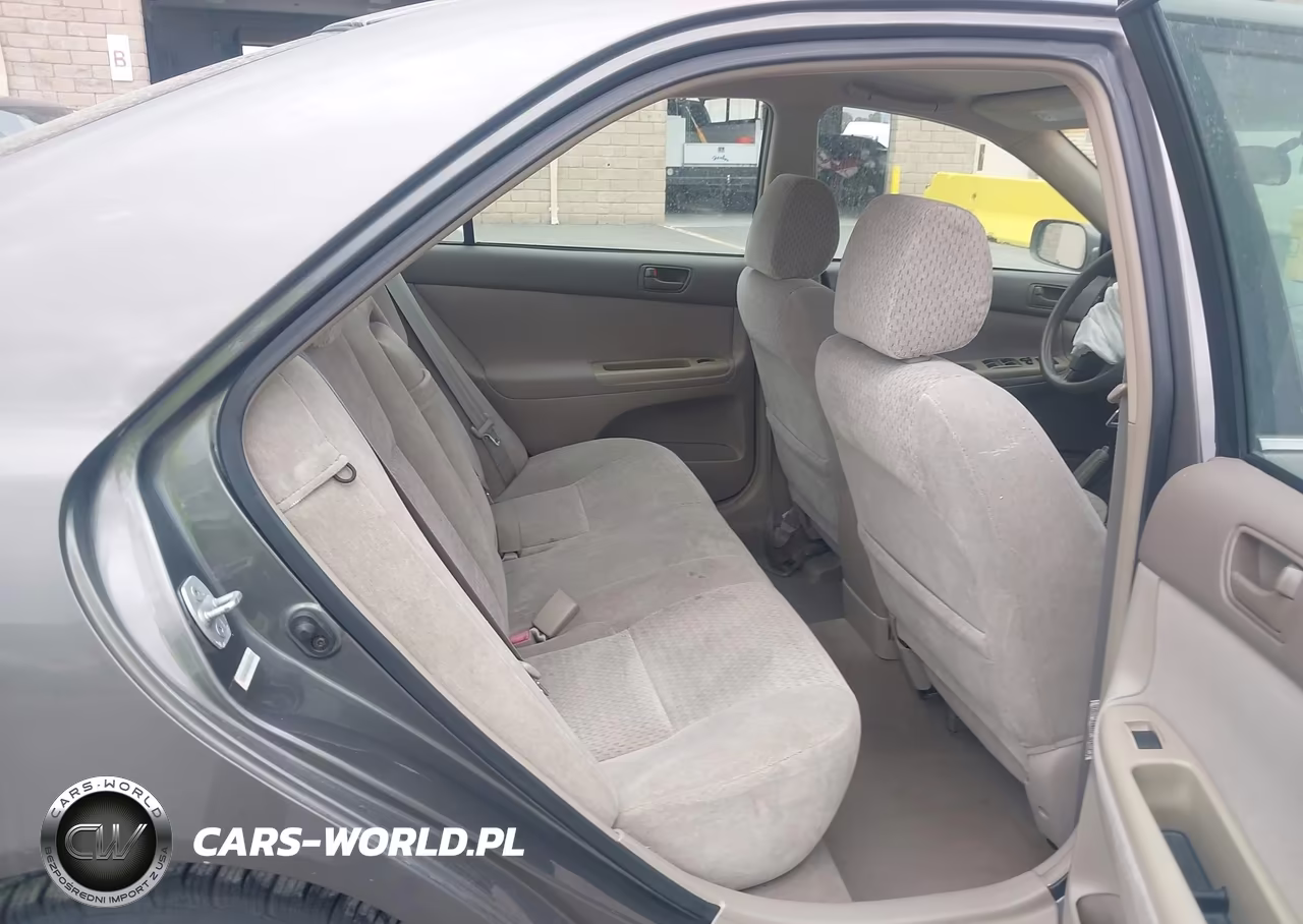 2003 Toyota Camry Le VIN:4T1BE32K63U648784 - 8