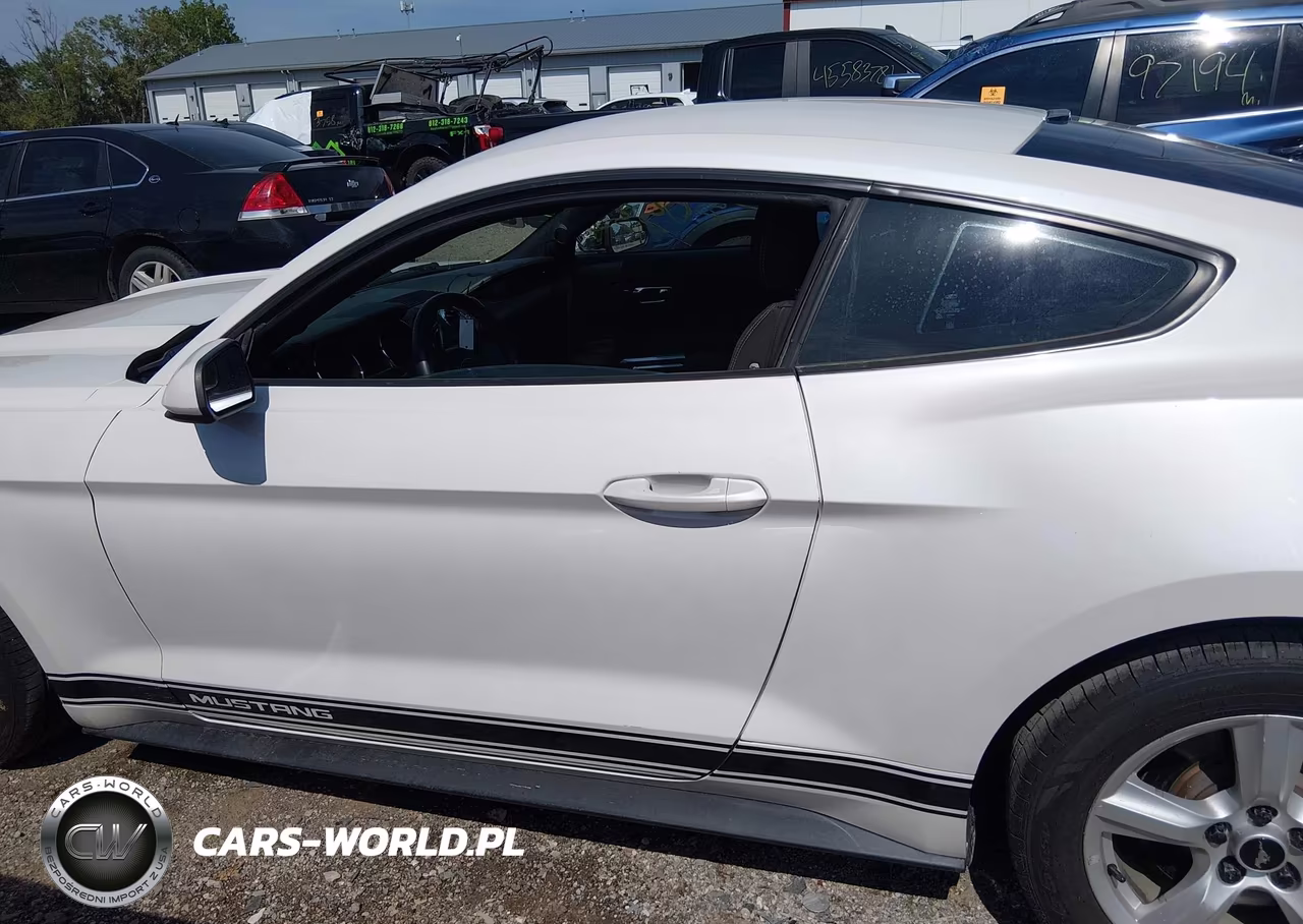 2017 Ford Mustang V6 VIN:1FA6P8AM4H5230585 - 14