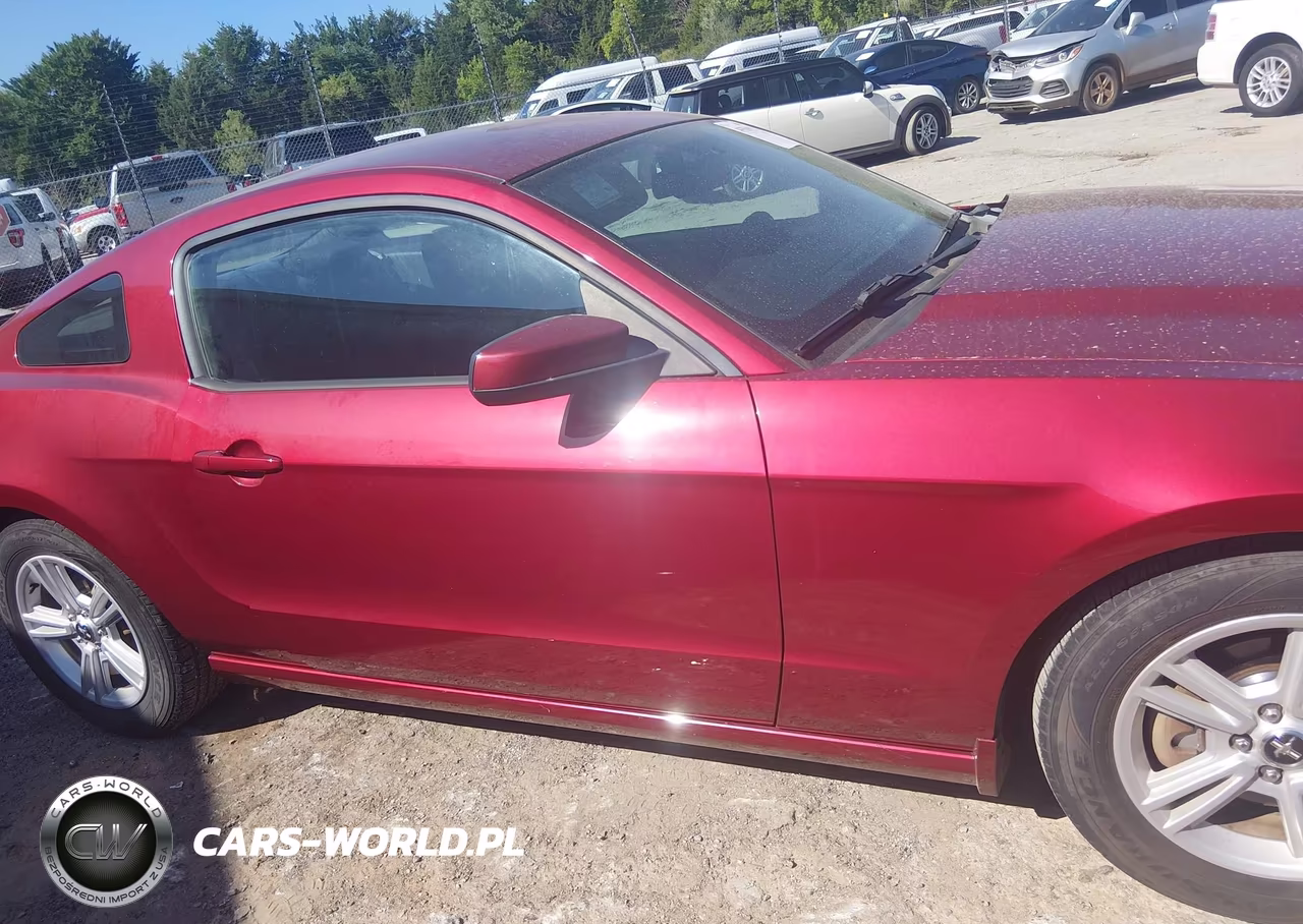 2014 Ford Mustang V6-V6 Premium VIN:1ZVBP8AM7E5284495 - 14