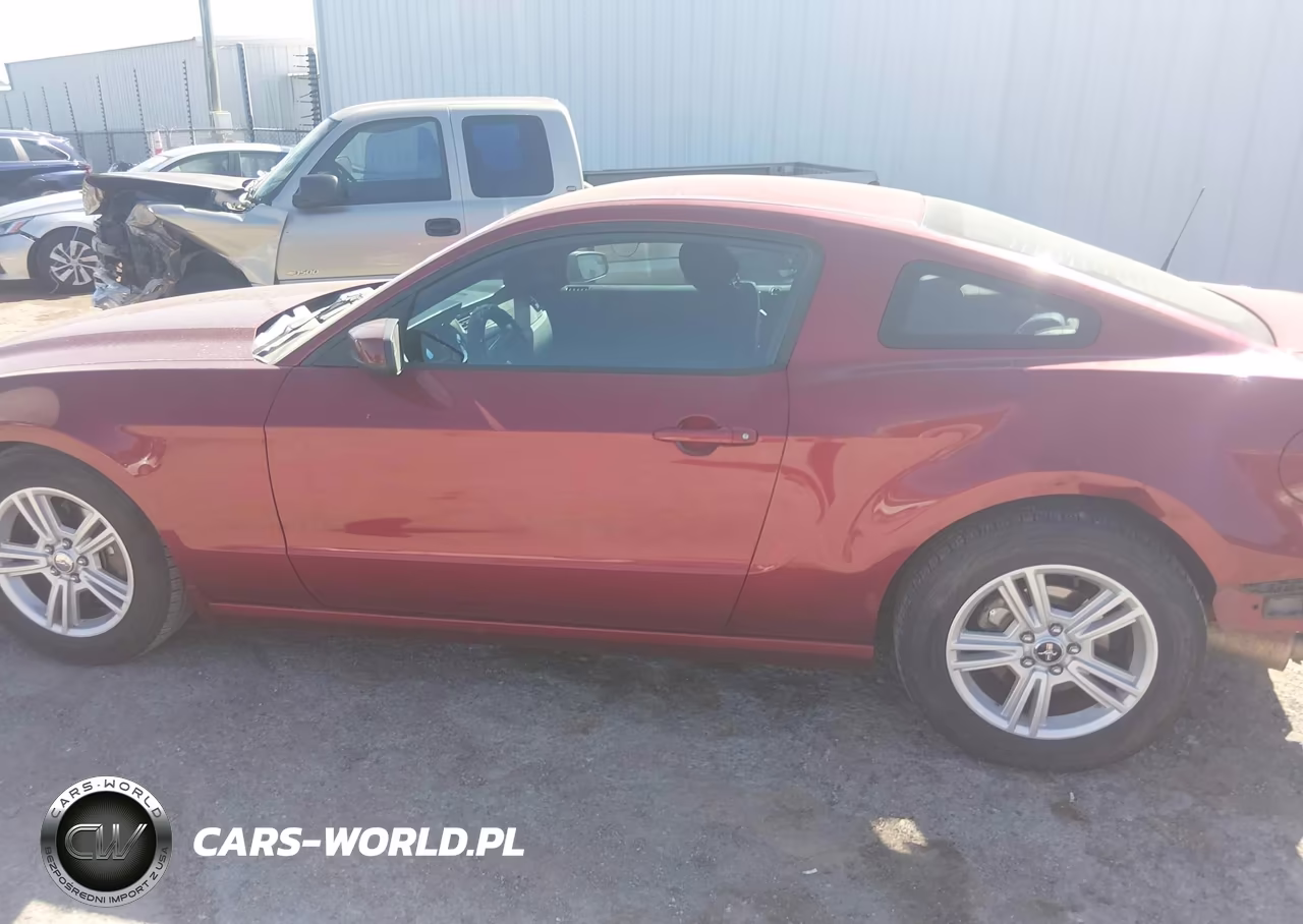 2014 Ford Mustang V6-V6 Premium VIN:1ZVBP8AM7E5284495 - 15
