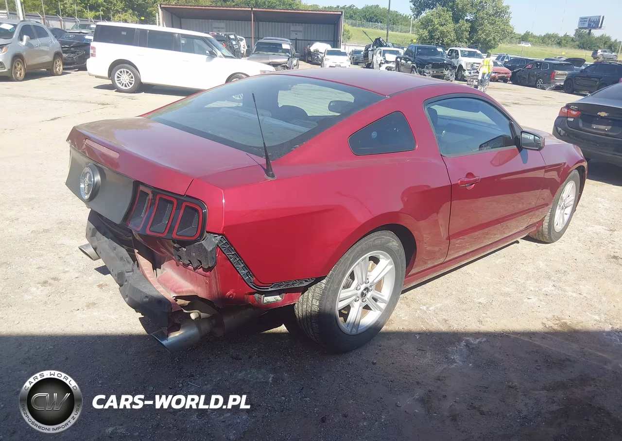 2014 Ford Mustang V6-V6 Premium VIN:1ZVBP8AM7E5284495 - 4