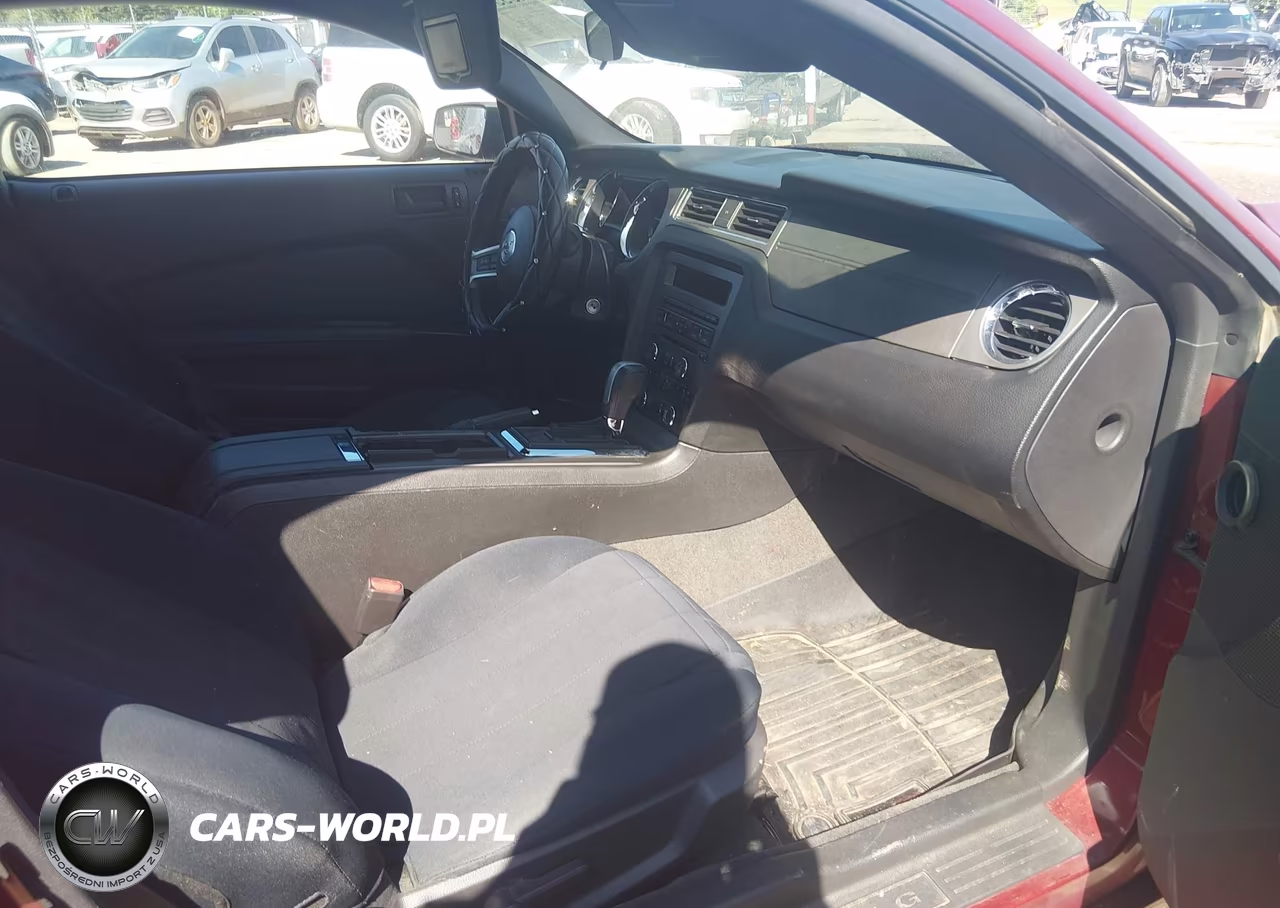 2014 Ford Mustang V6-V6 Premium VIN:1ZVBP8AM7E5284495 - 5