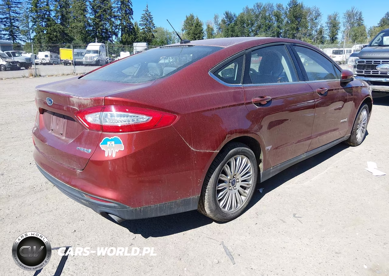 2014 Ford Fusion Hybrid S VIN:3FA6P0UU7ER235169 - 4