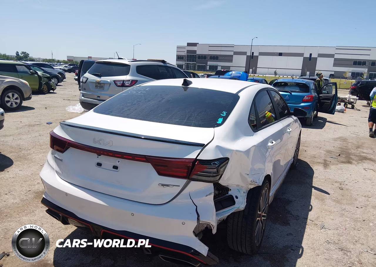 2023 Kia Forte Gt Manual VIN:3KPF44AC2PE539851 - 4