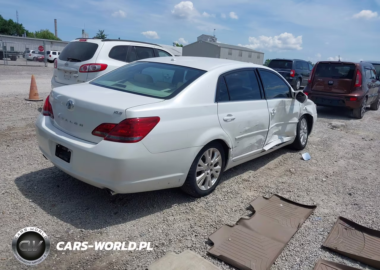 2010 Toyota Avalon Xls VIN:4T1BK3DB0AU358706 - 4