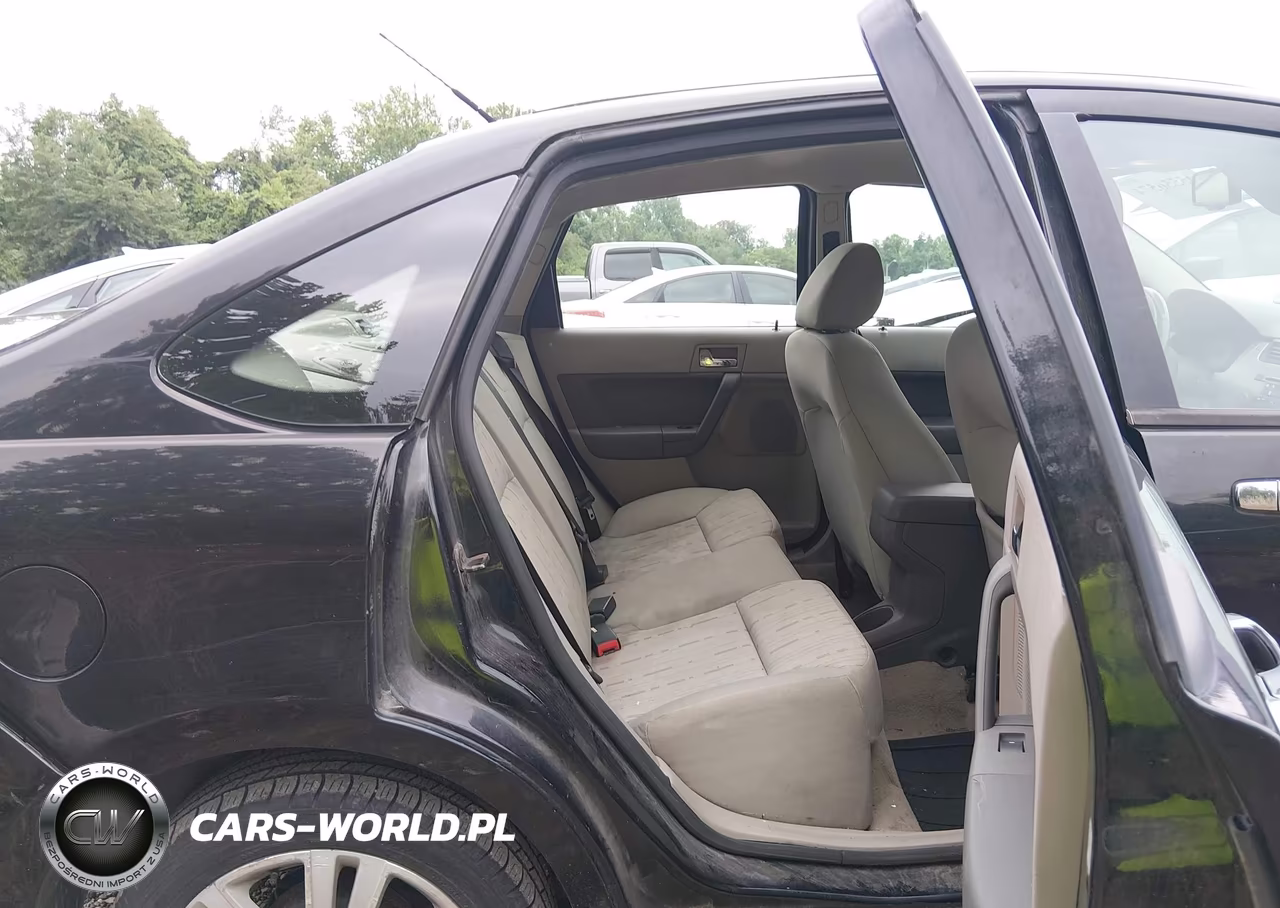 2008 Ford Focus Se-Ses VIN:1FAHP35N38W233423 - 8