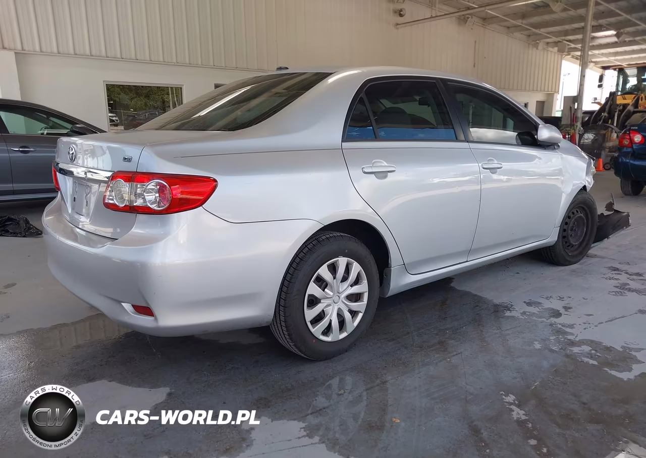 2011 Toyota Corolla Le VIN:2T1BU4EE4BC666067 - 4
