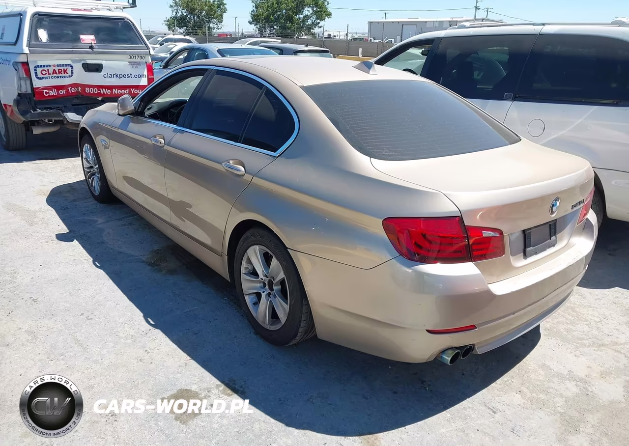 2013 BMW 528I VIN:WBAXG5C5XDDY34528 - 3