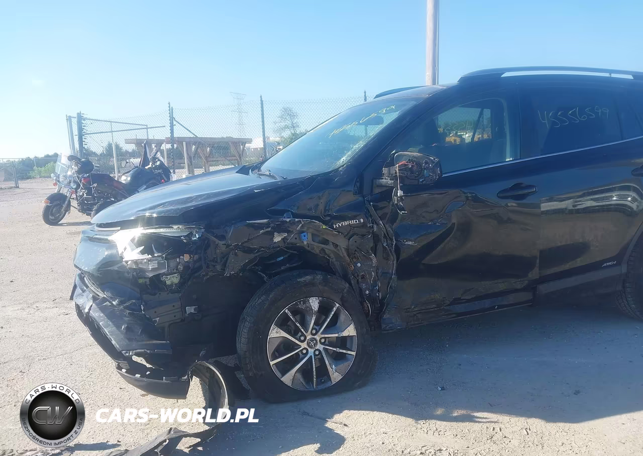 2018 Toyota Rav4 Hybrid Le VIN:JTMRJREV1JD247664 - 6