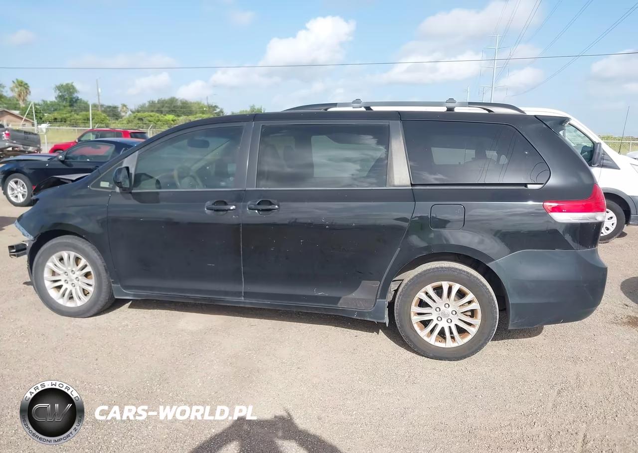 2011 Toyota Sienna Xle V6 VIN:5TDYK3DC7BS168463 - 15