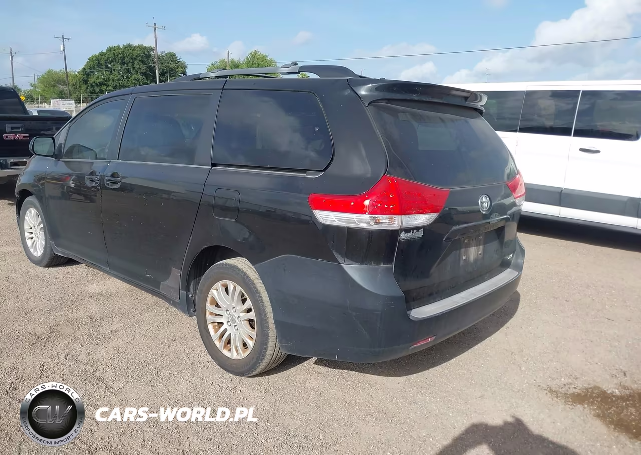 2011 Toyota Sienna Xle V6 VIN:5TDYK3DC7BS168463 - 3