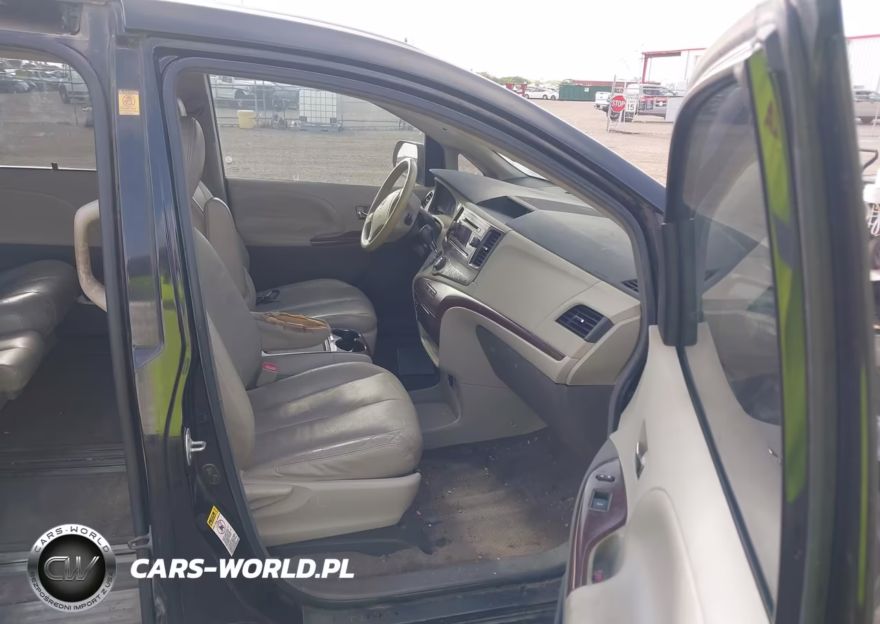 2011 Toyota Sienna Xle V6 VIN:5TDYK3DC7BS168463 - 5