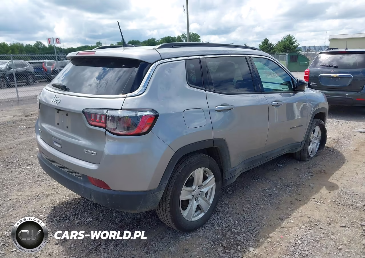 2022 Jeep Compass Latitude 4X4 VIN:3C4NJDBB2NT151764 - 4