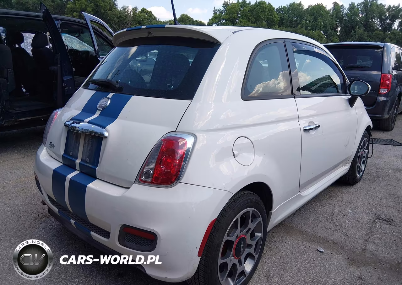 2015 Fiat 500 Sport VIN:3C3CFFBRXFT534360 - 4