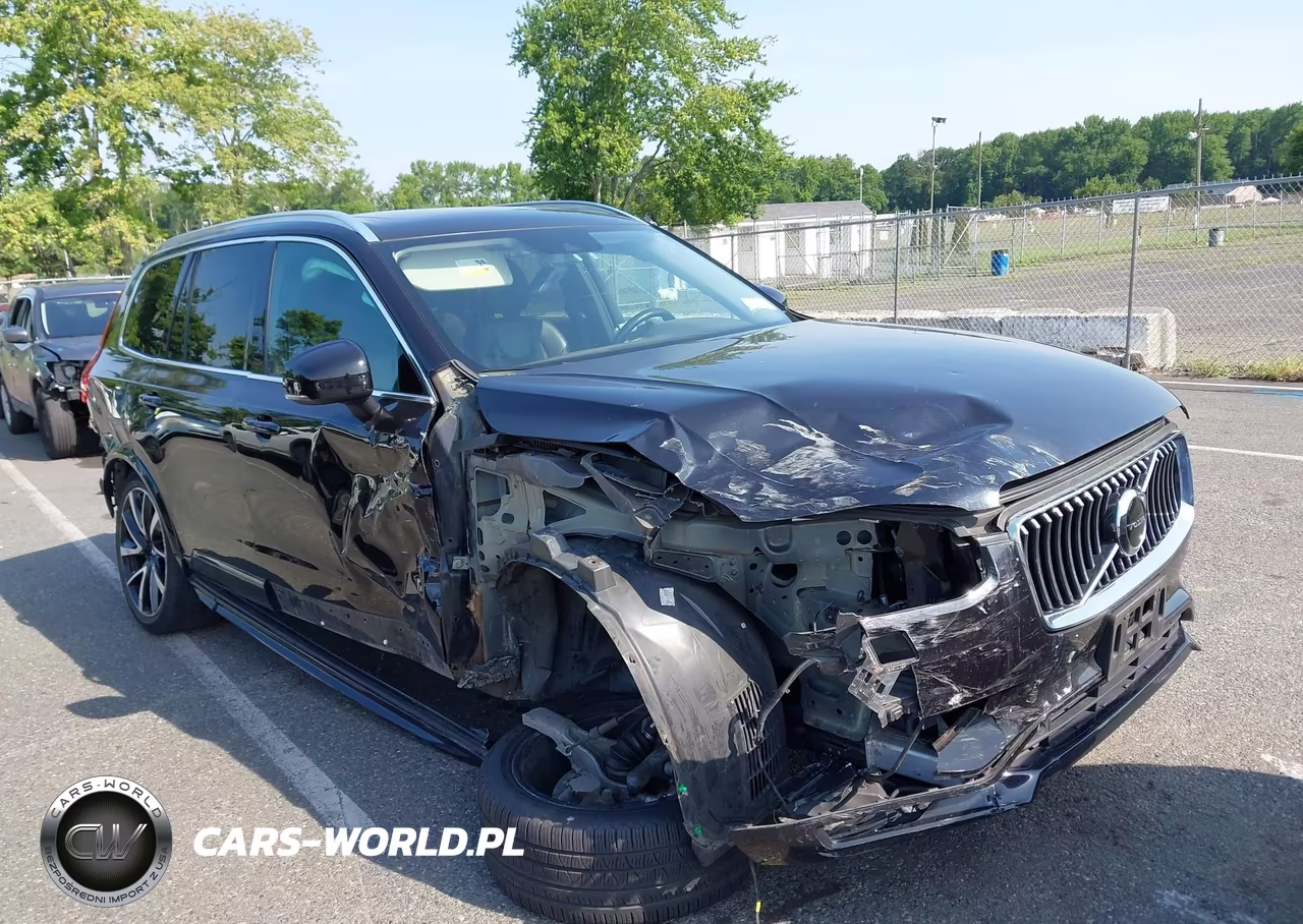 2021 Volvo Xc90 T6 Momentum 7 Passenger