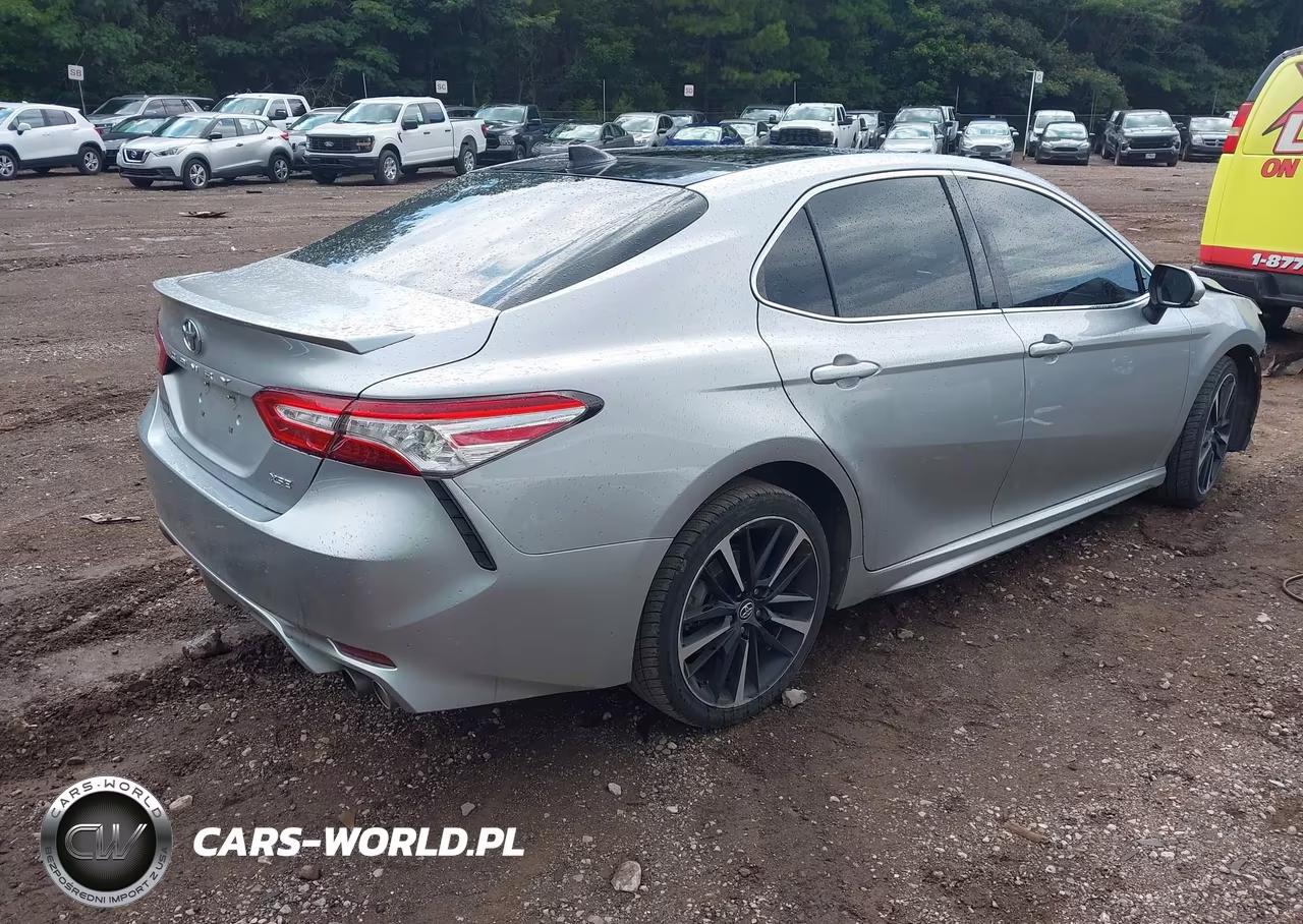 2020 Toyota Camry Xse VIN:4T1K61AK0LU325026 - 4