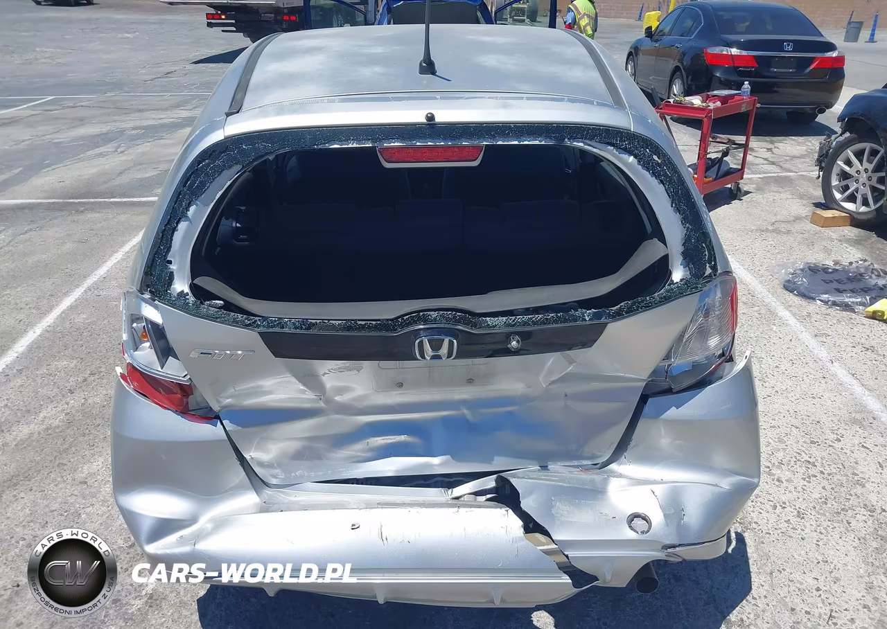 2011 Honda Fit VIN:JHMGE8H38BC028206 - 20