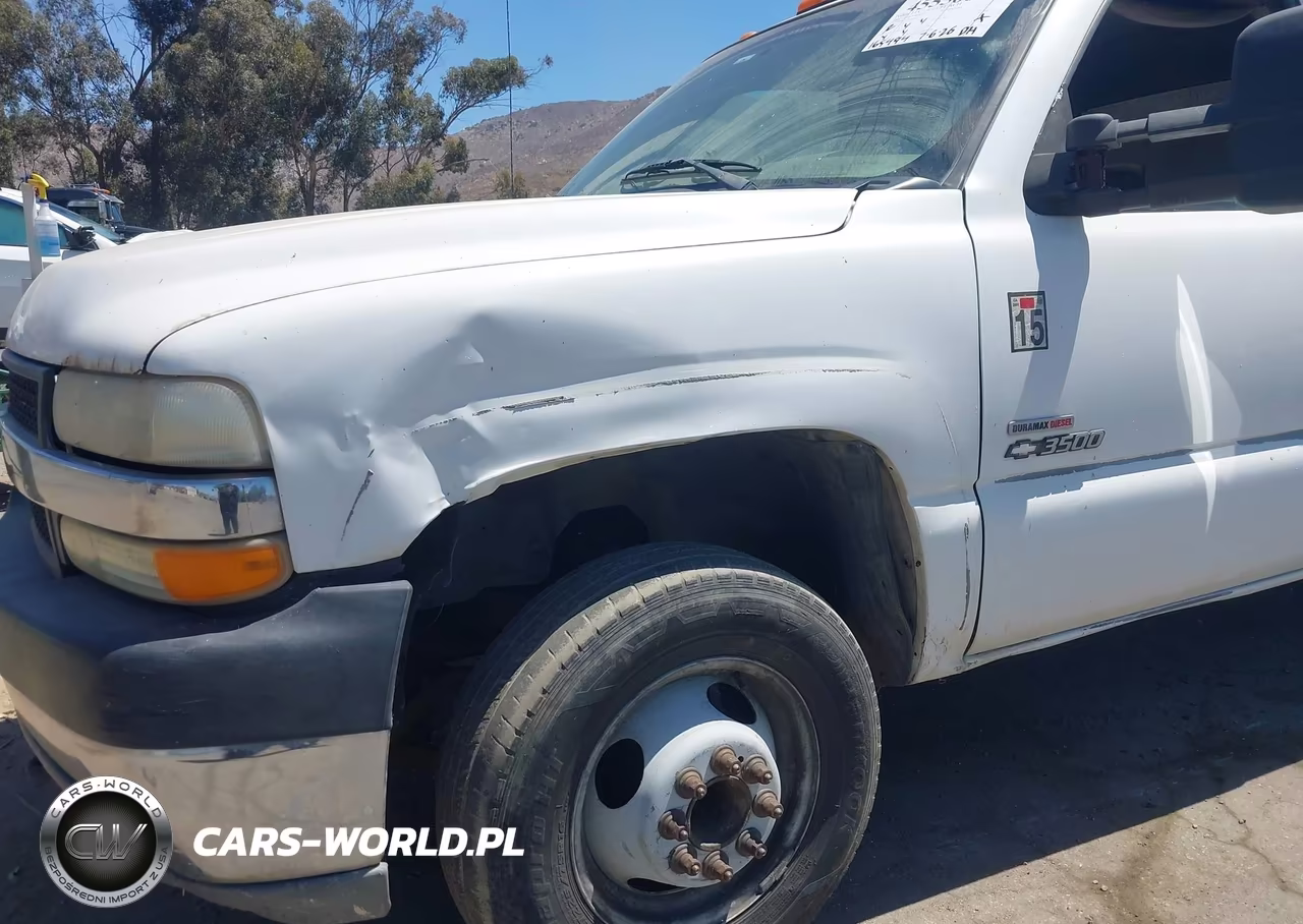 2002 Chevrolet Silverado 3500 VIN:1GBJC33192F134401 - 11