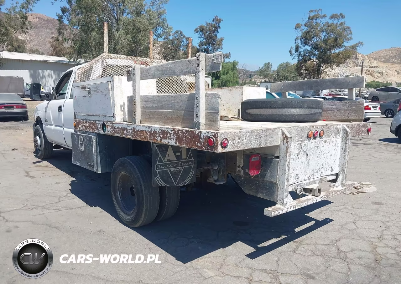2002 Chevrolet Silverado 3500 VIN:1GBJC33192F134401 - 3